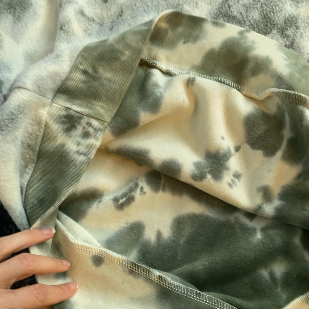 NWT FEAT BlanketBlend Pullover Crewneck as seen on Evan Peters - Picture 7 of 9